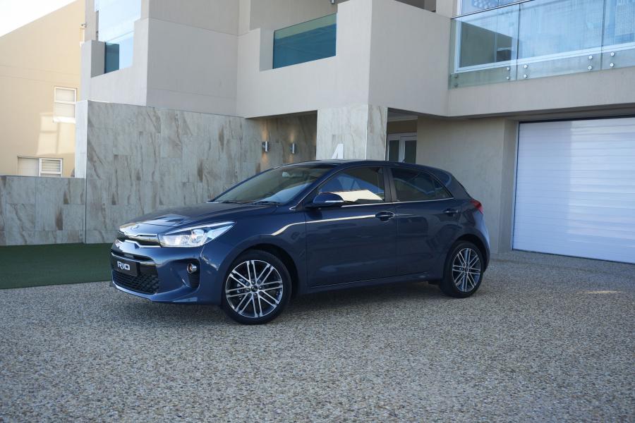  Kia Rio 2017 года  (ZA) (фото 4 из 40)